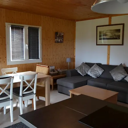 Beautiful Lake View 3 Bedroom Chalet. Saint-Manvieu-Bocage Exterior photo