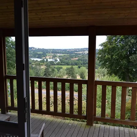 Beautiful Lake View 3 Bedroom Chalet. Saint-Manvieu-Bocage Exterior photo