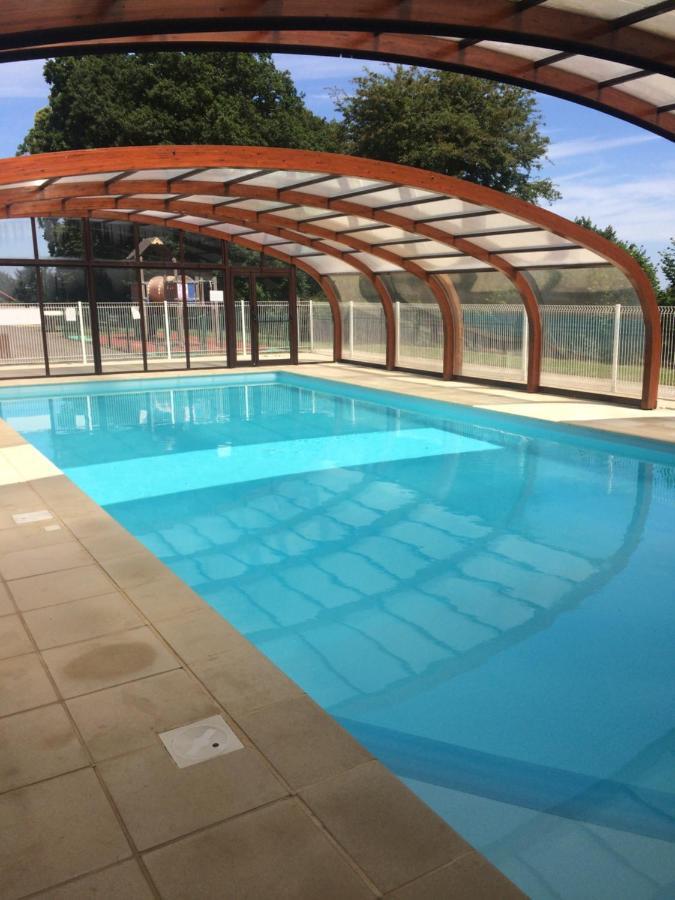 Chalet Beautiful View 3 Bedroom Chalet. Saint-Manvieu-Bocage